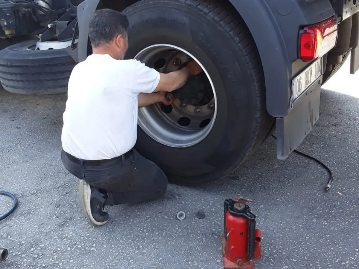 Beşiktaş Oto Lastikçi